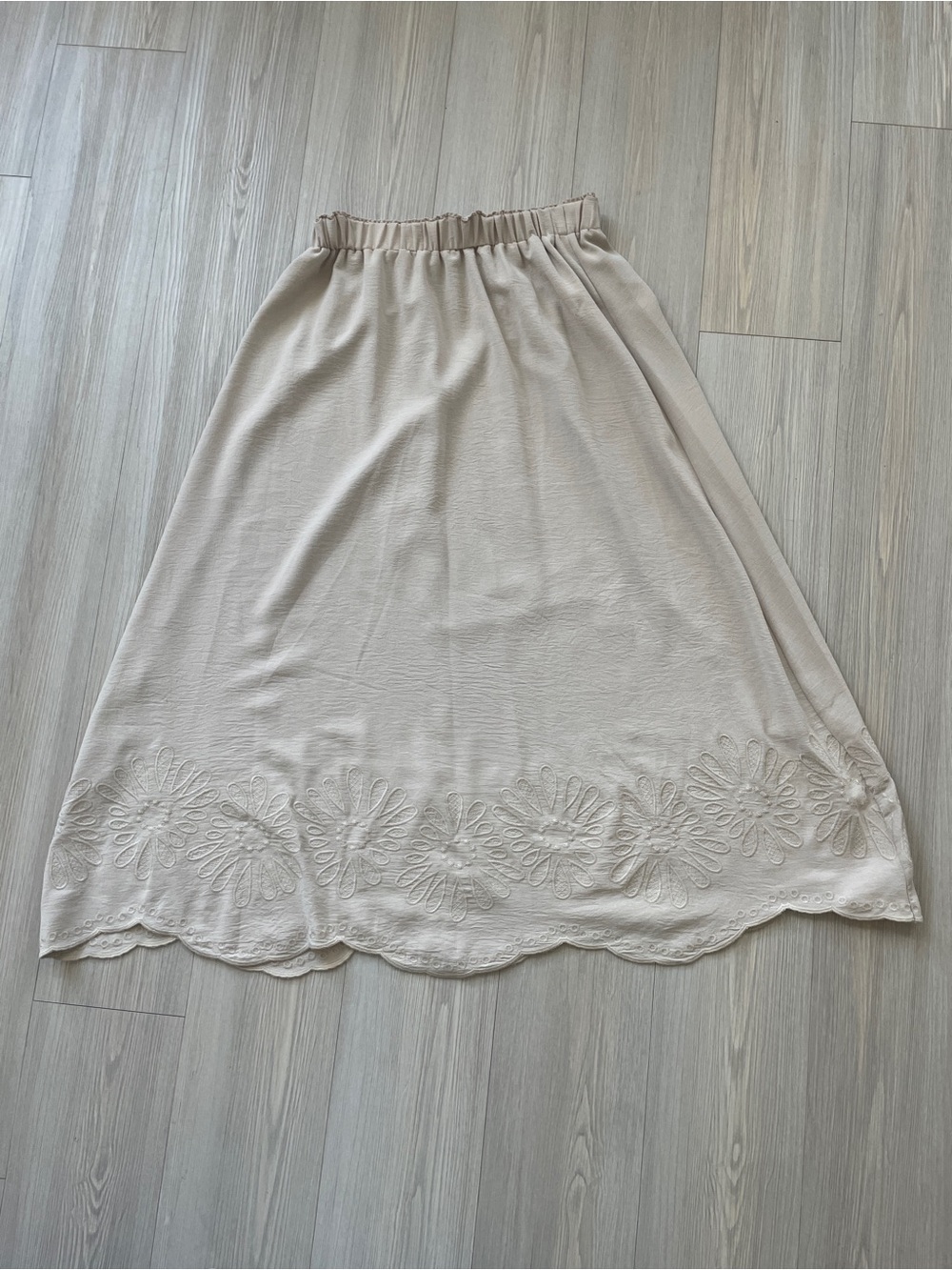 Adrianna Papell Garden Party Cream Midi Skirt with Hem Embroidery